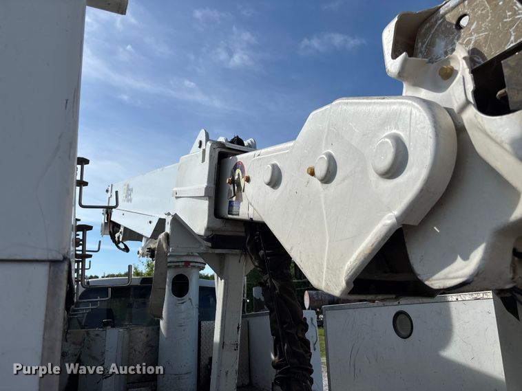 image for item FC5860 2009 Dodge Ram 5500 bucket truck