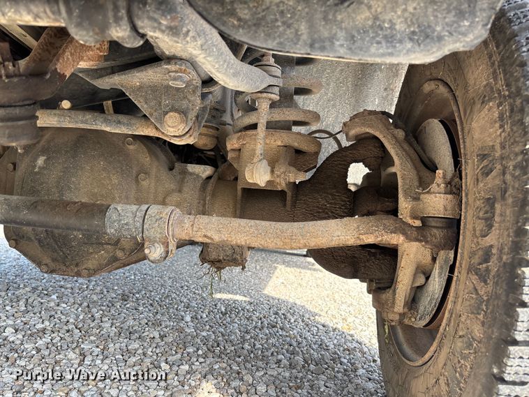 image for item FC5860 2009 Dodge Ram 5500 bucket truck