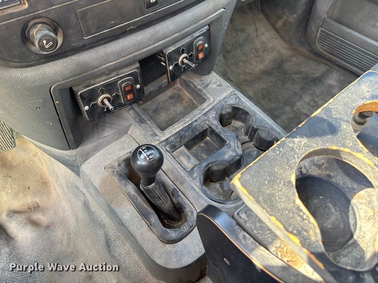 image for item FC5860 2009 Dodge Ram 5500 bucket truck
