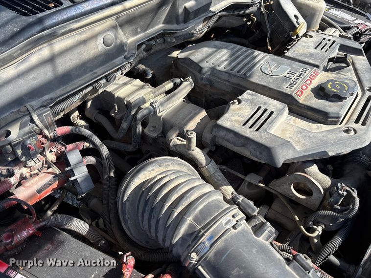 image for item FC5860 2009 Dodge Ram 5500 bucket truck