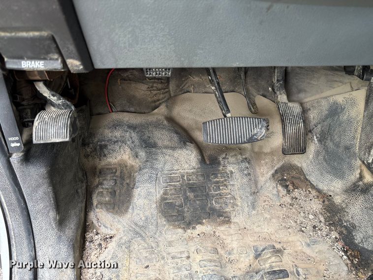 image for item FC5920 2014 Ford F550 Super Duty dump truck
