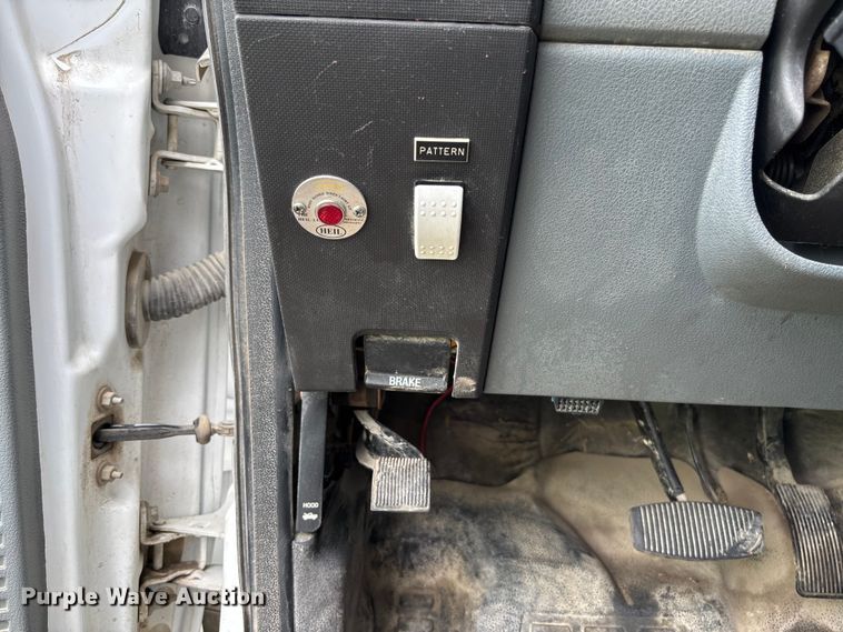 image for item FC5920 2014 Ford F550 Super Duty dump truck