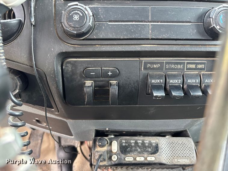 image for item FC5920 2014 Ford F550 Super Duty dump truck