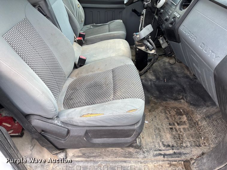 image for item FC5920 2014 Ford F550 Super Duty dump truck