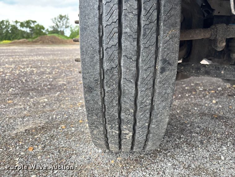 image for item FC5920 2014 Ford F550 Super Duty dump truck