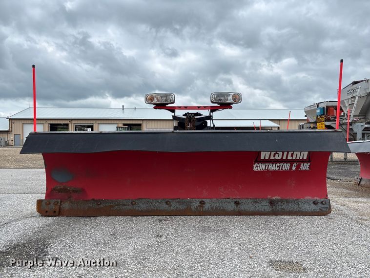 image for item FC5920 2014 Ford F550 Super Duty dump truck