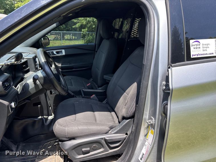 image for item FG0429 2021 Ford Explorer Police SUV