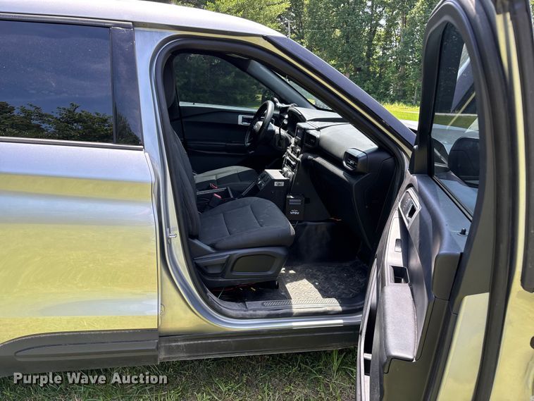 image for item FG0429 2021 Ford Explorer Police SUV