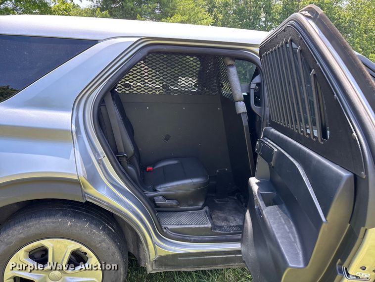 image for item FG0429 2021 Ford Explorer Police SUV