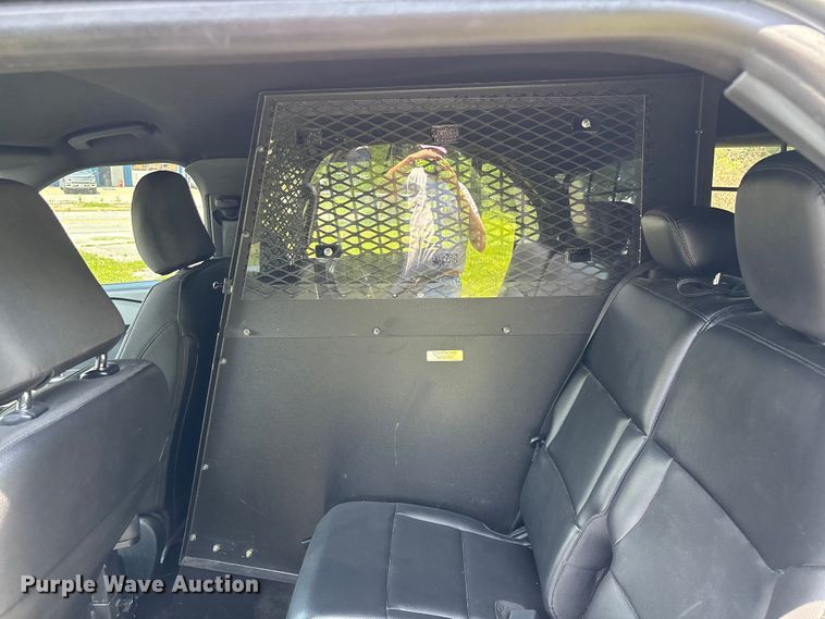 image for item FG0429 2021 Ford Explorer Police SUV