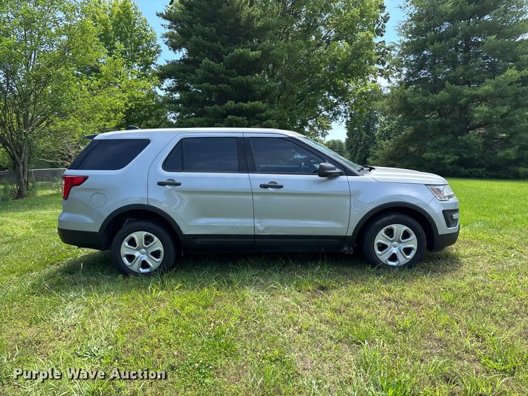 image for item FG0431 2017 Ford Explorer Police SUV