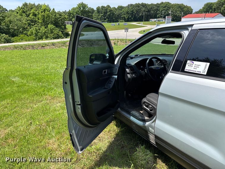 image for item FG0431 2017 Ford Explorer Police SUV