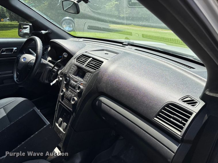 image for item FG0431 2017 Ford Explorer Police SUV
