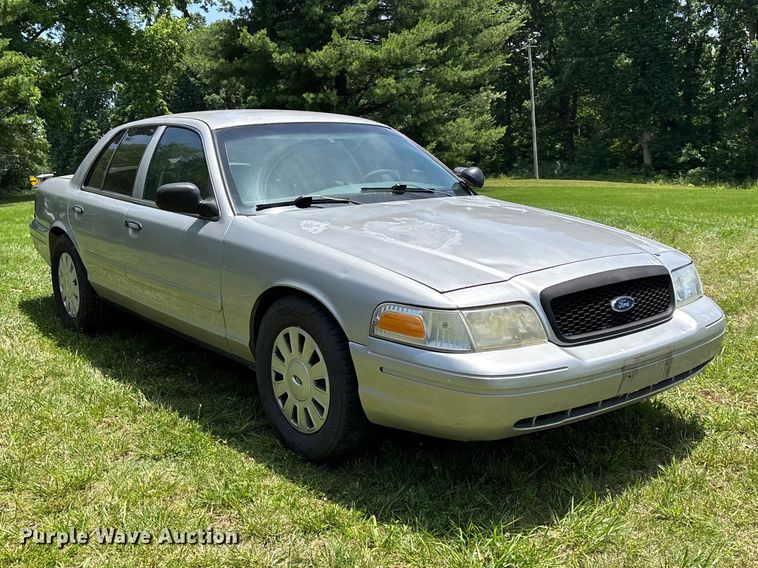 image for item FG0432 2006 Ford Crown Victoria Police Interceptor 