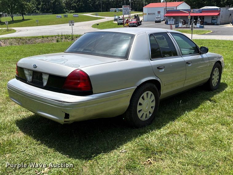 image for item FG0432 2006 Ford Crown Victoria Police Interceptor 