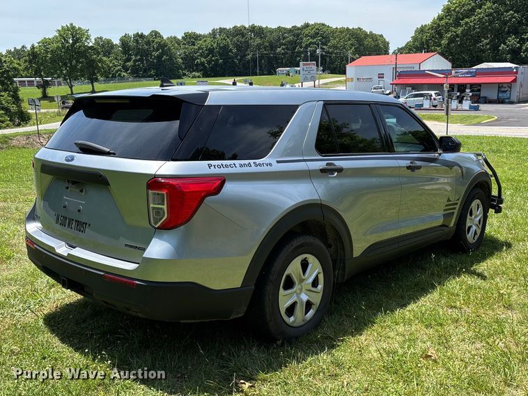 image for item FG0433 2021 Ford Explorer Police SUV