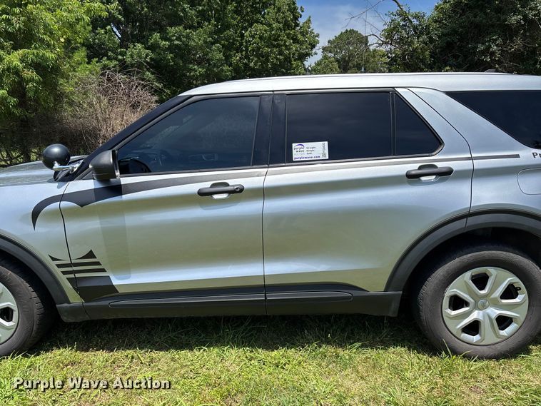 image for item FG0433 2021 Ford Explorer Police SUV