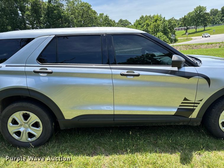 image for item FG0433 2021 Ford Explorer Police SUV