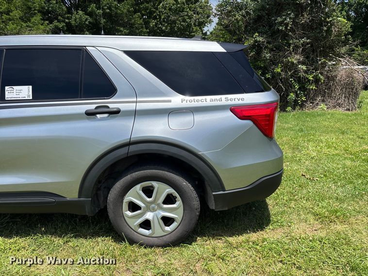 image for item FG0433 2021 Ford Explorer Police SUV