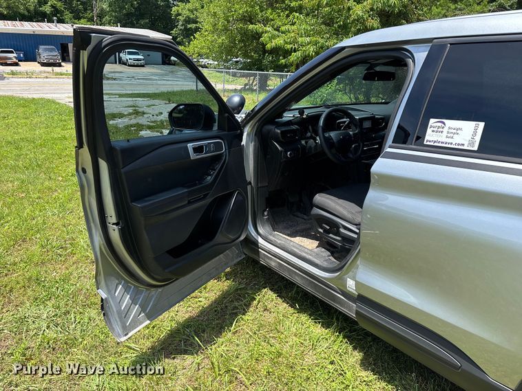 image for item FG0433 2021 Ford Explorer Police SUV