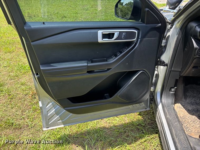 image for item FG0433 2021 Ford Explorer Police SUV