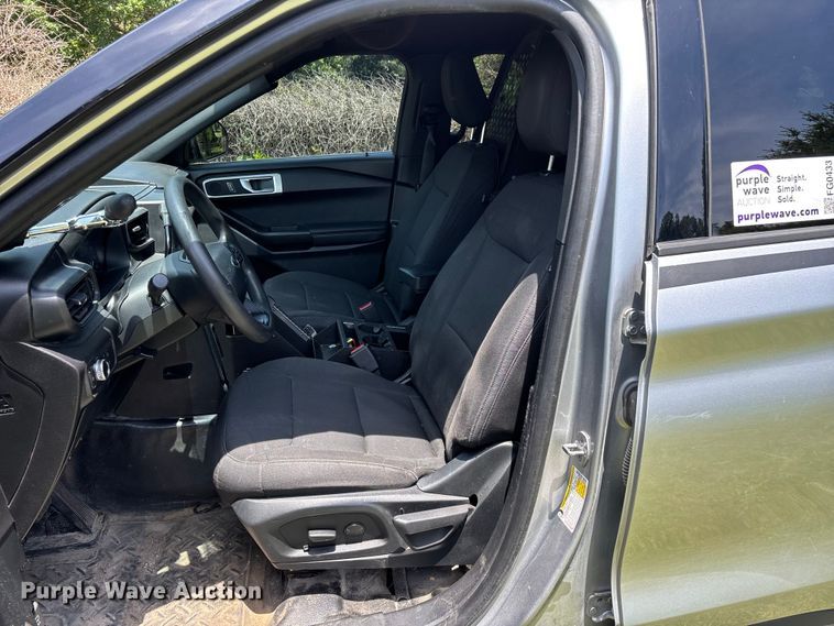 image for item FG0433 2021 Ford Explorer Police SUV
