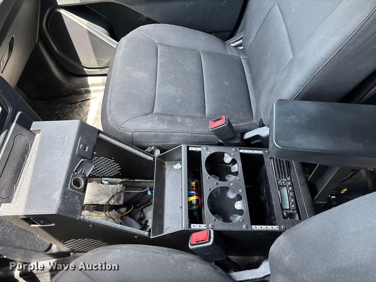 image for item FG0433 2021 Ford Explorer Police SUV