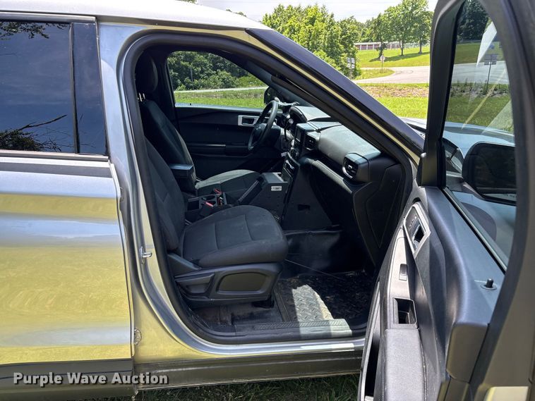 image for item FG0433 2021 Ford Explorer Police SUV