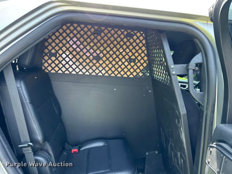 image for item FG0433 2021 Ford Explorer Police SUV