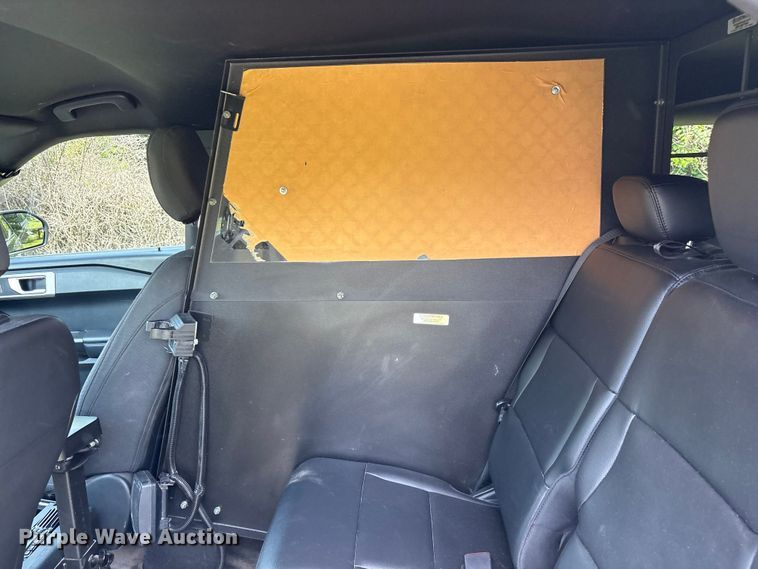 image for item FG0433 2021 Ford Explorer Police SUV