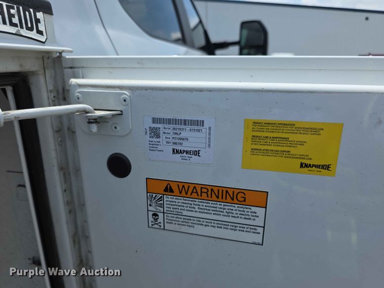 image for item FH6068 2021 Ford F250 Super Duty  Crew Cab utility bed pickup truck