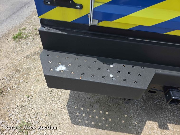 image for item FH6068 2021 Ford F250 Super Duty  Crew Cab utility bed pickup truck