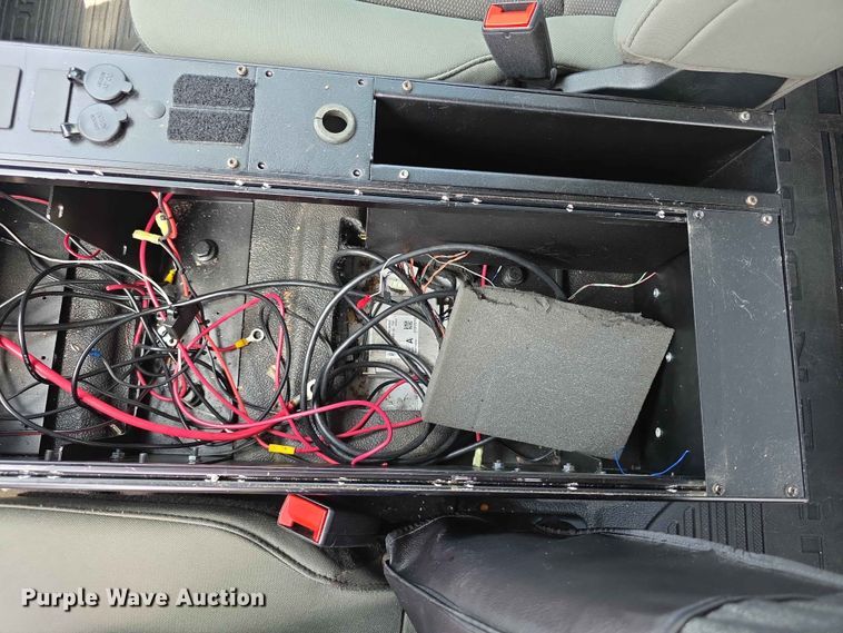image for item FH6068 2021 Ford F250 Super Duty  Crew Cab utility bed pickup truck