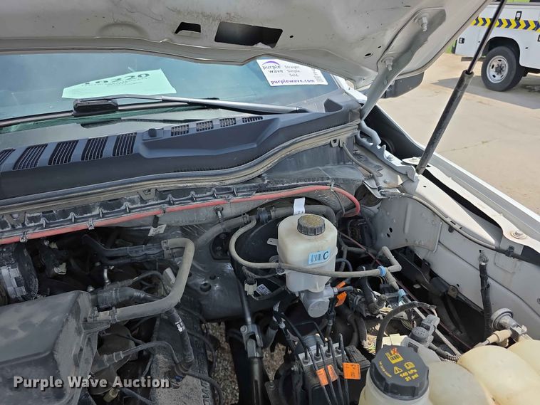 image for item FH6068 2021 Ford F250 Super Duty  Crew Cab utility bed pickup truck