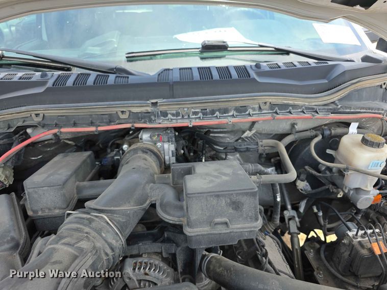 image for item FH6068 2021 Ford F250 Super Duty  Crew Cab utility bed pickup truck