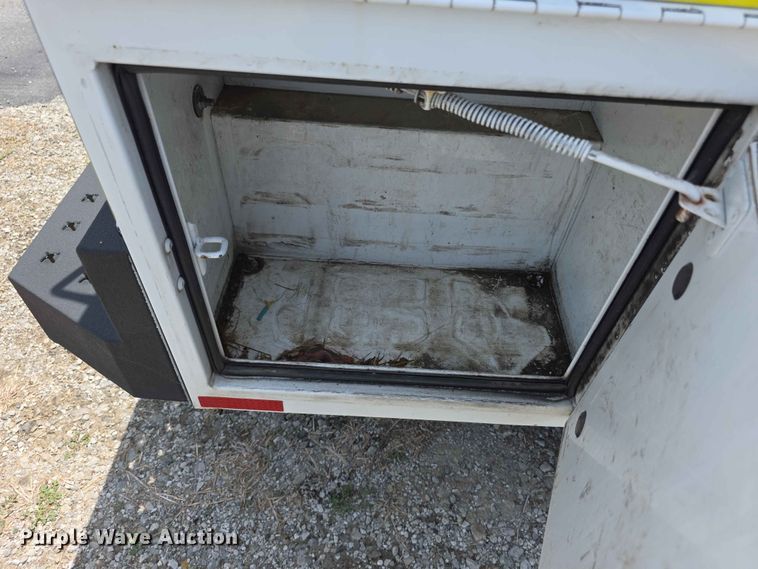 image for item FH6069 2020 Ford F250 Super Duty  Crew Cab utility bed pickup truck