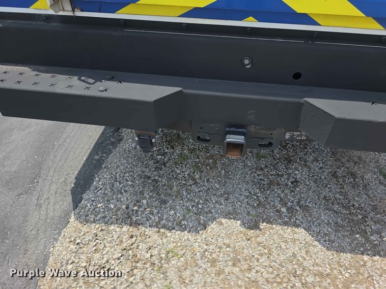 image for item FH6069 2020 Ford F250 Super Duty  Crew Cab utility bed pickup truck