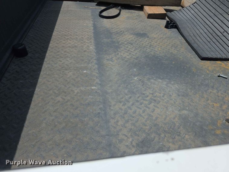 image for item FH6069 2020 Ford F250 Super Duty  Crew Cab utility bed pickup truck