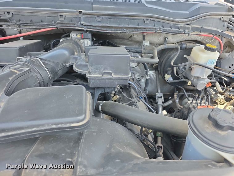 image for item FH6069 2020 Ford F250 Super Duty  Crew Cab utility bed pickup truck