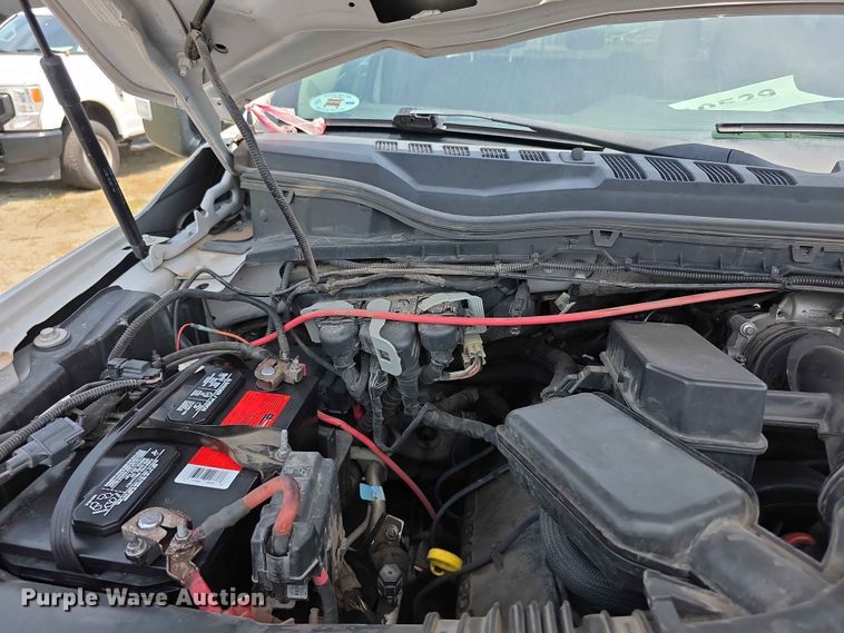image for item FH6069 2020 Ford F250 Super Duty  Crew Cab utility bed pickup truck