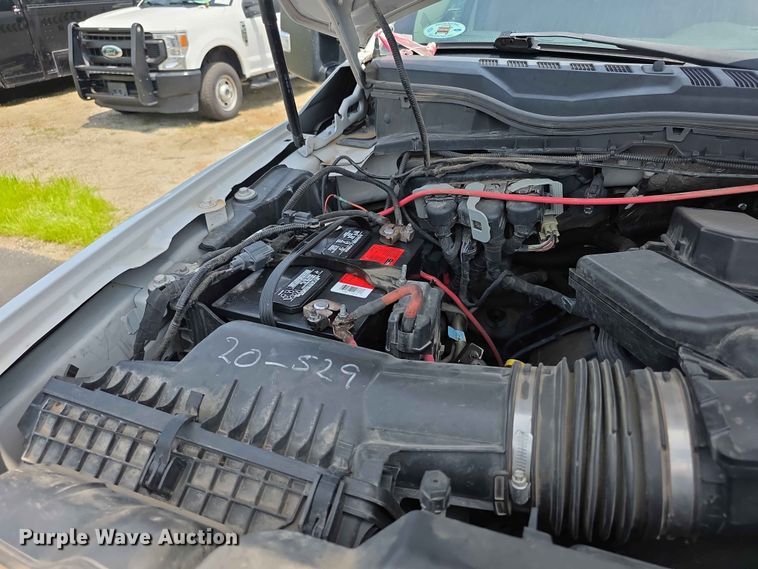 image for item FH6069 2020 Ford F250 Super Duty  Crew Cab utility bed pickup truck