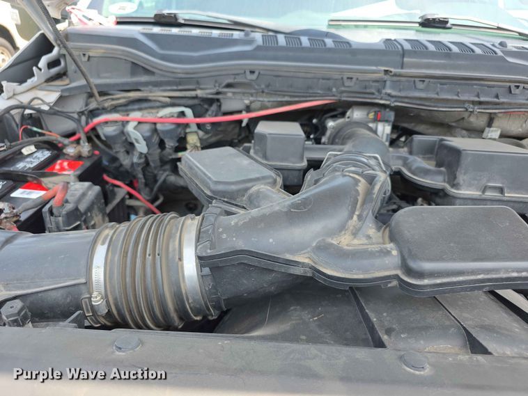 image for item FH6069 2020 Ford F250 Super Duty  Crew Cab utility bed pickup truck