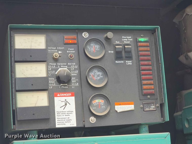 image for item FH6146 1990 Volvo FE613 satellite communication truck