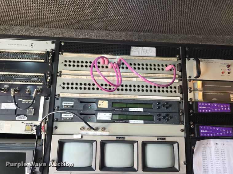 image for item FH6146 1990 Volvo FE613 satellite communication truck