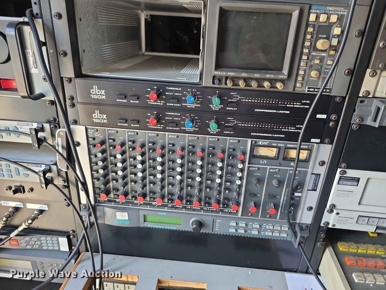 image for item FH6146 1990 Volvo FE613 satellite communication truck