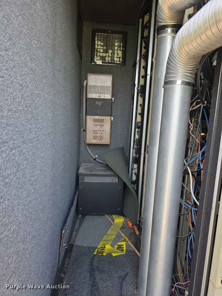 image for item FH6146 1990 Volvo FE613 satellite communication truck