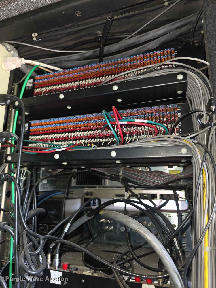 image for item FH6146 1990 Volvo FE613 satellite communication truck