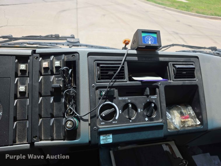 image for item FH6146 1990 Volvo FE613 satellite communication truck