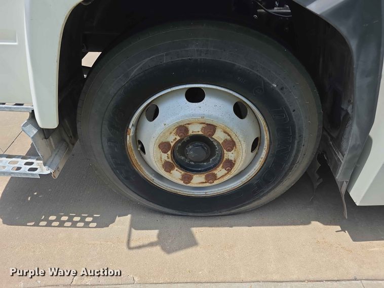 image for item FH6146 1990 Volvo FE613 satellite communication truck