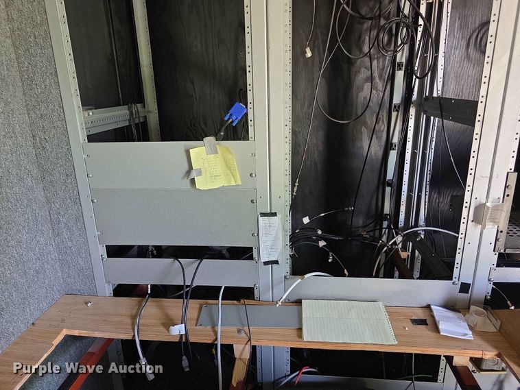 image for item FH6147 1989 Ford C8000 broadcasting truck